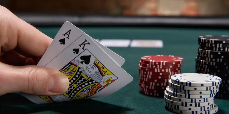 Khám phá cách chơi Poker thắng lớn anh em cần nắm